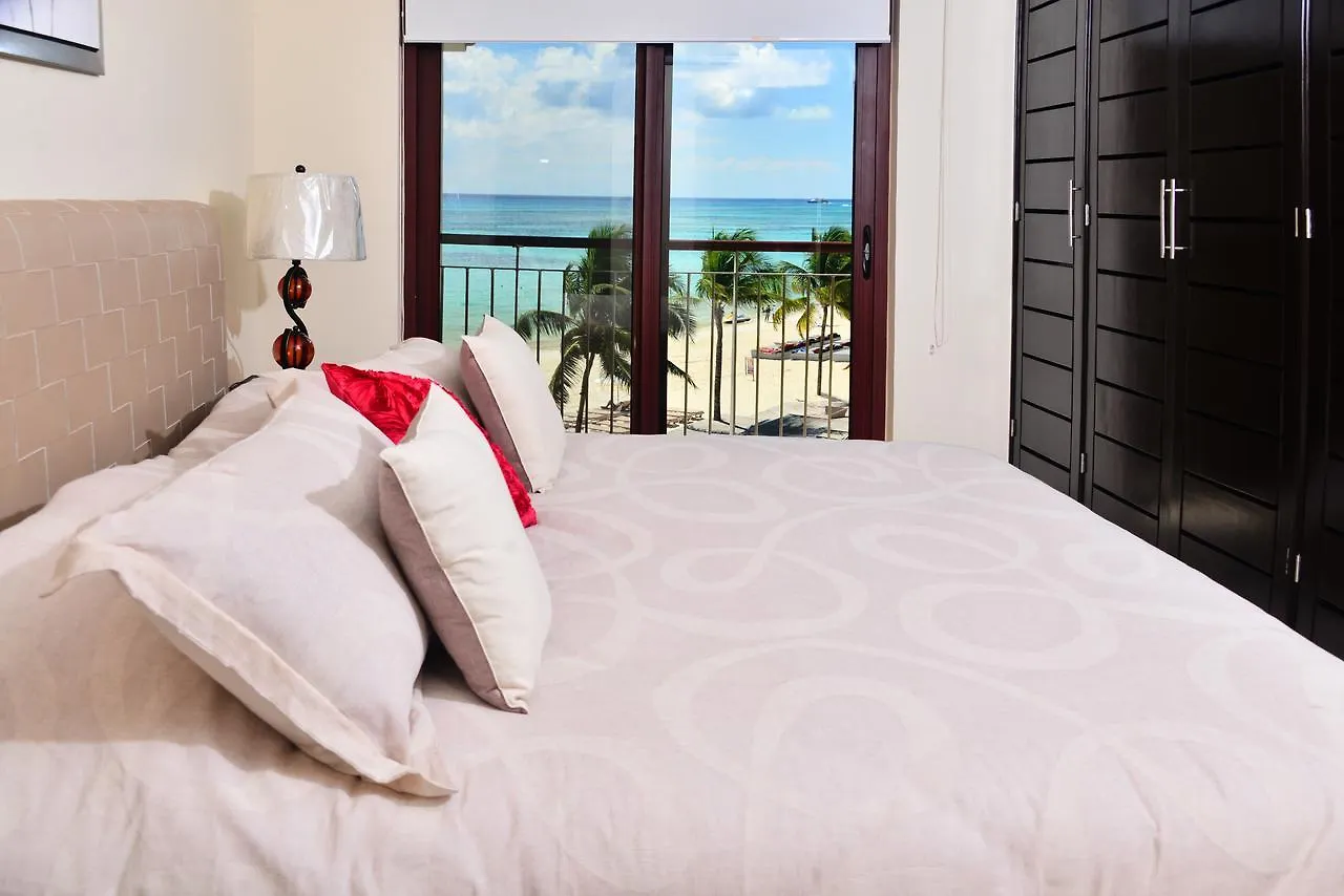 El Faro Condos By Rentals Your Way Playa del Carmen Aparthotel