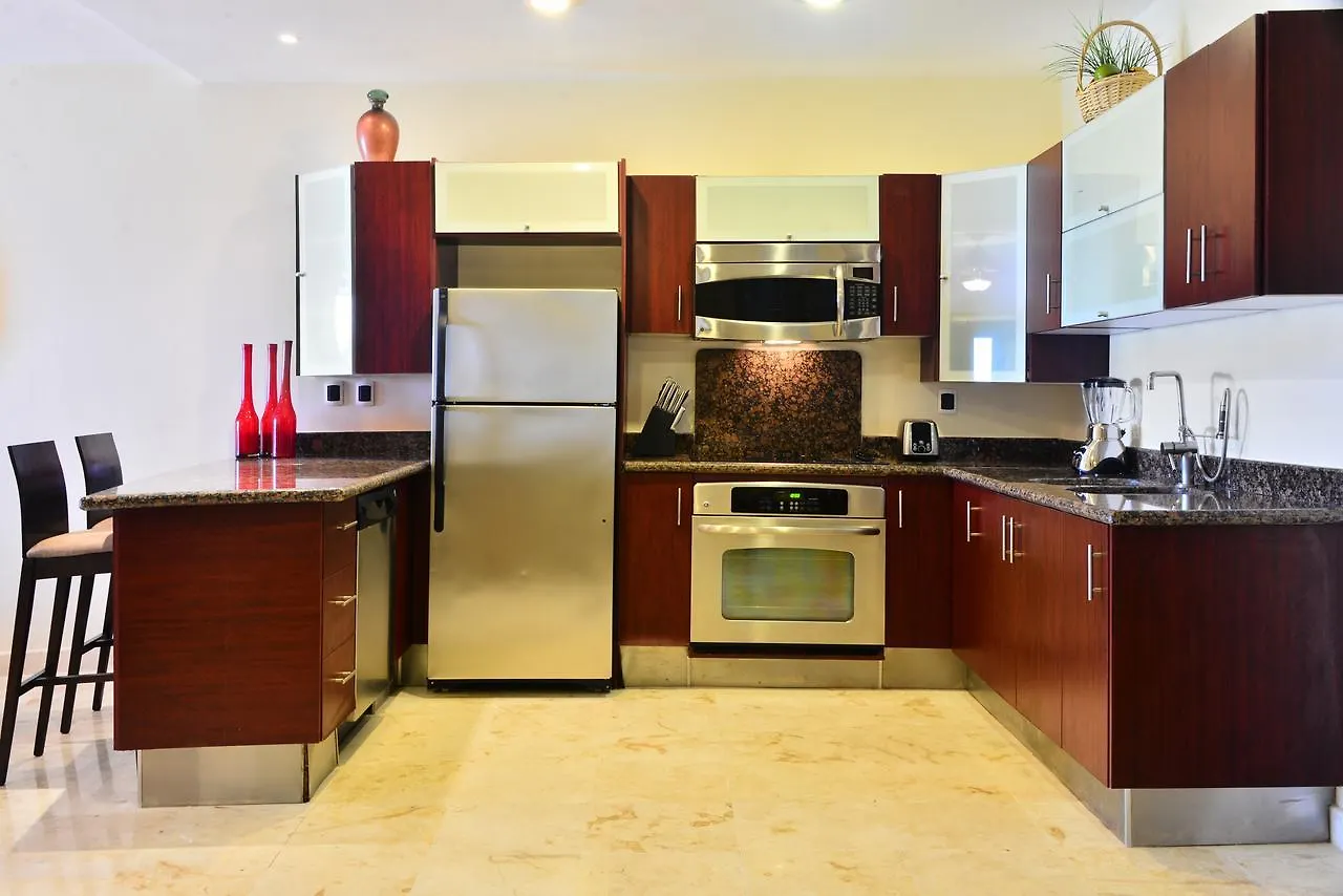 מלון דירות פלאייה דל כרמן El Faro Condos By Rentals Your Way מקסיקו