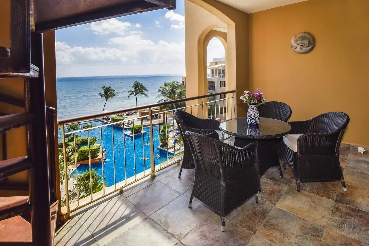 El Faro Condos By Rentals Your Way Playa del Carmen