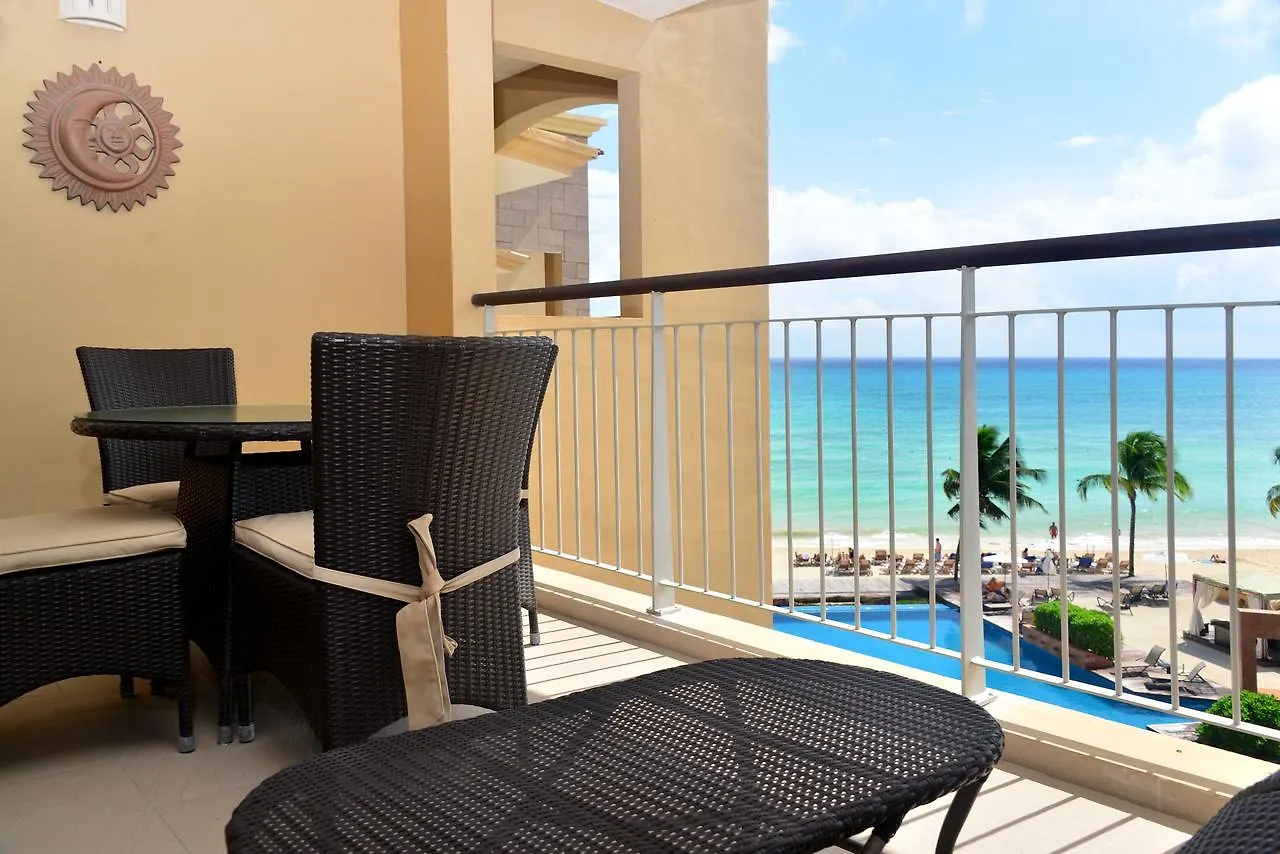 פלאייה דל כרמן El Faro Condos By Rentals Your Way מלון דירות פלאייה דל כרמן