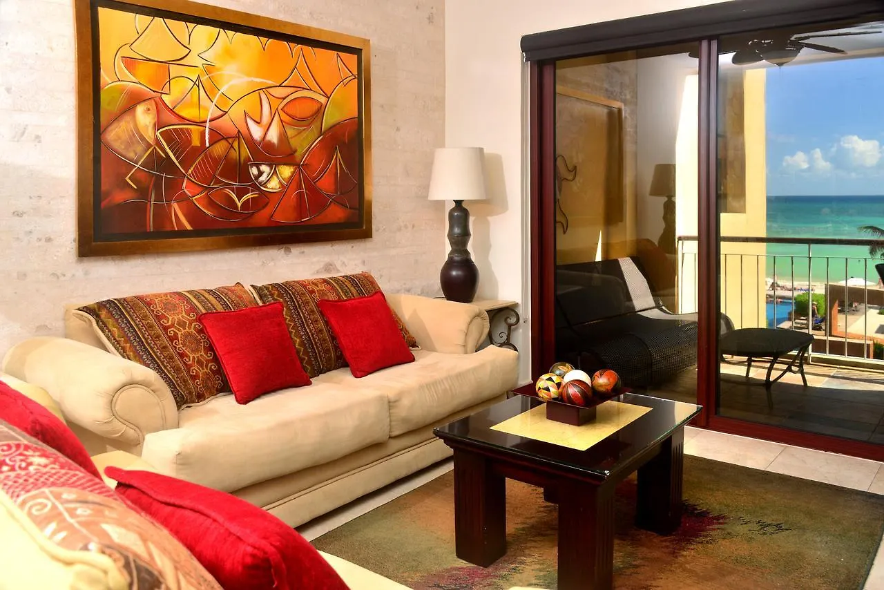 פלאייה דל כרמן El Faro Condos By Rentals Your Way